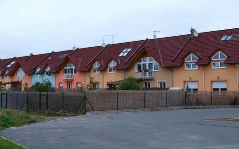 řadové domy v Poděbradech II etapa